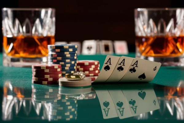 learn basic poker strategy